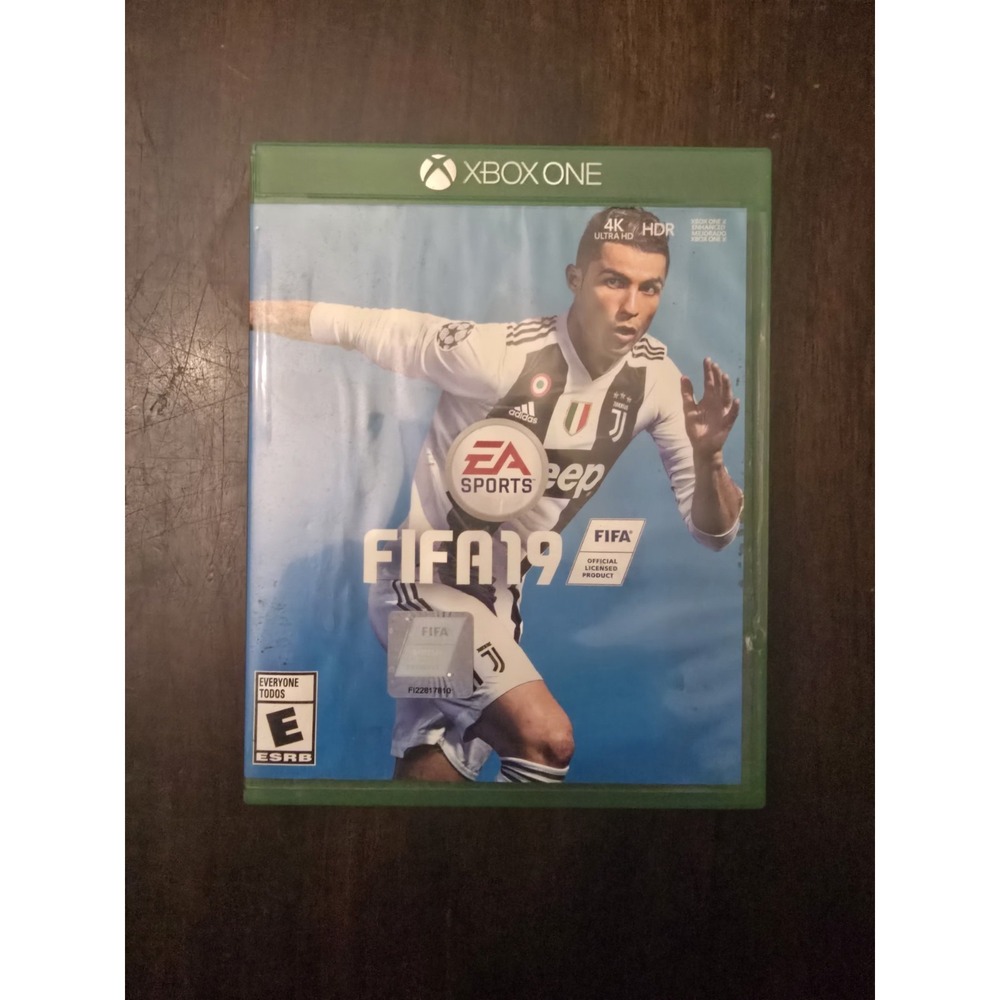 FIFA 19 Xbox One Game EA Sports Soccer‎ Complete with Case
